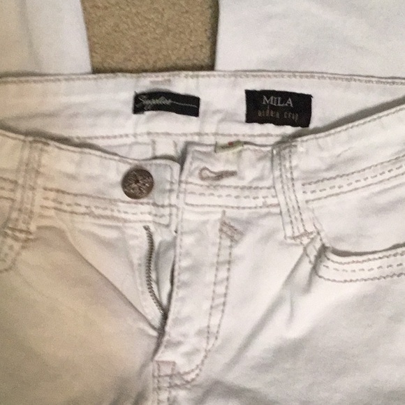 SUPPLIES White Crop Pants With Tan Stitching. Only worn a few times. Size 6. - Picture 3 of 4